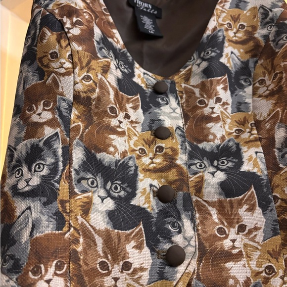 Cat Print Button-Up Vest - Picture 4 of 5
